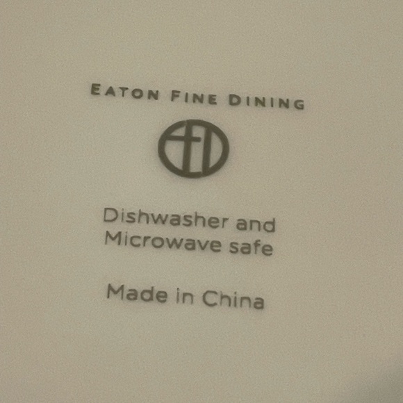 NWOT Queen’s Gothic Skeleton Bride & Groom Wedding Couple Til Death Plate - Picture 8 of 10